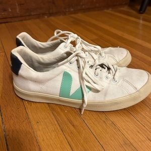 Veja Sneakers Women Size 8